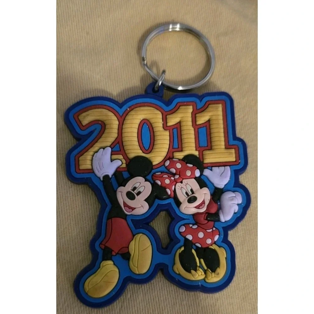 Disney 2011 Keychain Mickey‎ Mouse Donald Duck Souvenir Vinyl Keyring